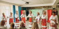 В доме культуры «Орел-Изумруд» прошла литературно-музыкальная гостиная «Три Спаса августа», посвященная традициям Медового, Яблочного и Орехового Спасов - Управление культуры