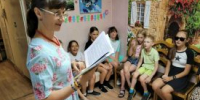Курганцев пригласили познакомиться с самой необычной няней в мире - Новый мир