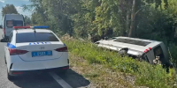 Автобус «Иваново — Муром» упал в кювет под Суздалем, трое пострадавших - Zebra-TV.Ru