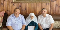 Алькеевские единороссы поздравили землячку с 95-летием - Единая Россия