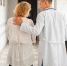 Врачи и пациентка в больнице - РИА Омск-информ