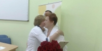 Полвека заботы и мастерства: в Детской областной больнице поздравили Светлану Анатольевну Давидович с 50‑летним стажем работы - Министерство здравоохранения