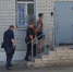 Появилось видео задержания подозреваемого в убийстве мужчины в Никольском - 47Channel.Ru