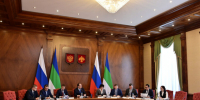 Ростислав Гольдштейн поручил Правительству Коми разработать программу ремонта дворовых территорий и тротуаров до 2030 года - Газета Республика