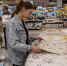 Купила в «Чижике» обычную клеенку, но не для стола: показываю, как за 50 рублей защитить подоконник на годы - Pg12.Ru