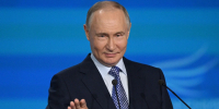 Путин остановил свой кортеж и пожал руку горожанам: поездка в Новосибирск у президента пошла не по плану - Комсомольская Правда