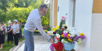 Сергей Леонов принял участие в открытии памятной таблички легендарному врачу в селе Семлёво - ЛДПР
