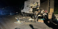 Во Владивостоке водитель Mercedes протаранил три припаркованные машины и отказался от медосвидетельствования - Otvprim.Ru