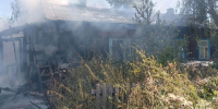 В Томской области крыша и стены жилого дома обгорели во время пожара - Комсомольская Правда
