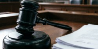 В ХМАО суд вынес приговор директору гимназии, в которую ученик ворвался с топором - 2Goroda.Ru