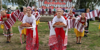 Александр Якубовский побывал на фестивале «Пан Вареник» в Батаме Зиминского района - Единая Россия