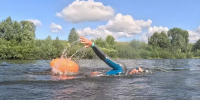 Пловец-колясочник впервые в России проплыл 10 километров по открытой воде - ОТВ