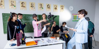 От медиакласса к съемочной площадке: как школьники знакомятся с профессиями киноиндустрии - Правительство Москвы