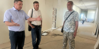 Игорь Панарин проверил ход капитального ремонта Черемушкинской школы - Законодательное Собрание