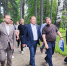 Мэр Екатеринбурга Алексей Орлов в дендропарке на улице Первомайской в Екатеринбурге(2026)|Фото: Накануне.RU - Накануне.Ru