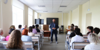 В городской больнице № 10 обсудили актуальные общественные вопросы - Единая Россия