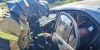В Макеевке сотрудники МЧС России спасли пострадавшего при ДТП - МЧС России