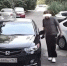 «Ходит и царапает машины!»: «бородатого Росомаху» засекли на камеру автовладельцы по Октябрьскому шоссе, 15 - Bloknot-Volgodonsk.Ru