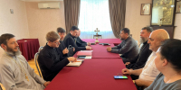 В Майкопской епархии обсудили подготовку к Рождественским чтениям и конкурсу «За нравственный подвиг учителя» - Епархия