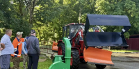 Новый трактор «поступил на службу» в парк - Администрация Наро-Фоминского г.о.