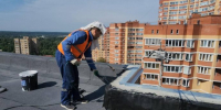 ​Капремонт кровли дома на улице Адасько в Истре выполнен наполовину - Газета Истра сегодня