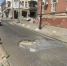 В районе Центрального рынка в Ростове автомобили проваливаются в огромную яму на дороге - DonDay.Ru