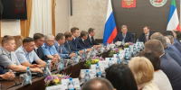 Полномочный представитель Президента Российской Федерации в Сибирском федеральном округе провел ряд рабочих встреч в Республике Хакасия - Администрация Алтайского края