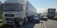 Женщина покалечилась в аварии с BMW, Subaru и «Камазом» на сызранской трассе - КТВ-ЛУЧ