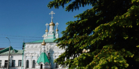 Ресторан находится рядом со Свято-Никольским храмом | Источник: Иван Митюшёв / 29.RU - 29.Ru