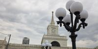 На Привокзальной площади завершилась установка новых фонарей - Город Волгоград
