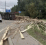 В Твери опрокинулся лесовоз с горбылем - Афанасий-биржа