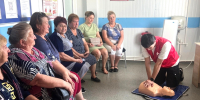 Волонтеры-медики провели мастер-класс по первой помощи в поселке Соловьевка Оренбургского района - ОрГМУ