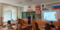 Студентка СевГУ провела мастер-класс по первой помощи в родной школе - СевГУ