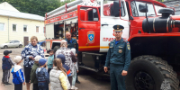Юные гости в пожарной части: урок безопасности в Приволжске - МЧС