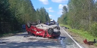 «Я сам не понял, как нас выбросило из машины»: мужчина потерял жену и дочь в ДТП на тюменской трассе - ОТВ