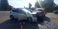 В Волжске на перекрёстке столкнулись Nissan и Lada: 57-летняя пассажирка была госпитализирована - Pg12.Ru