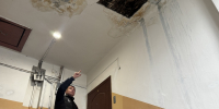 Текущая крыша и дырявые окна: мурманчанам с улицы Марата пообещали срочный ремонт до начала отопительного сезона - Вечерний Мурманск