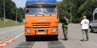 В Курской области передвижные пункты весового контроля проверяют большегрузы - РИА Курск