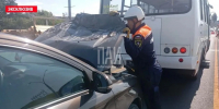 Легковушка и автобус столкнулись на мосту в Пскове - Комсомольская правда