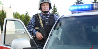 В Тюменской области сотрудники Росгвардии по горячим следам задержали подозреваемого в ночной краже со взломом - Росгвардия