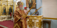 Митрополит Никита совершил вечернее богослужение в кафедральном соборе Покрова Пресвятой Богородицы города Красноярска - Епархия
