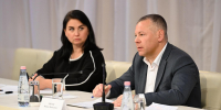 ​Михаил Евраев провел десятую встречу с представителями СМИ и блогерами - Правительство