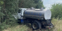 Водитель молоковоза погиб, врезавшись в дерево под Волгоградом - Газета Городские вести