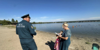 В Алтайском крае продолжается период жаркой погоды. Такая обстановка провоцирует массовый наплыв отдыхающих на берега водоёмов.. - Администрация Павловского района