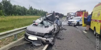 Машину смяло как консервную банку на трассе под Ростовом - DonDay.Ru