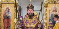 Епископ Филарет совершил вечернее богослужение в Свято-Никольском соборе в канун праздника Креста - Чистополь-информ