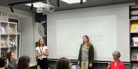 Елизавета Хломова (посередине) перед показом мультфильма. Фото: Любовь Смирнова / МР7 - Мой район