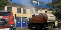 В Ангарске водитель мусоровоза самостоятельно приехал в пожарную часть с горящим кузовом - Baikal24.Ru