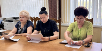 Рабочие будни депутатов - Администрация Славянского района