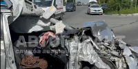 Пострадавший в ДТП с «Приусом» и фурой во Владивостоке находится в реанимации - Prim.News
